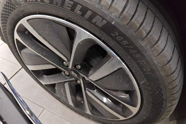Used Li Auto L9 2025 Ultra Smart Refreshed Edition Exterior 5