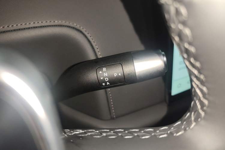 Used Li Auto L9 2025 Ultra Smart Refreshed Edition Gear Lever