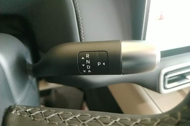 Used Li Auto L9 2025 Ultra Smart Refreshed Edition Gear Lever