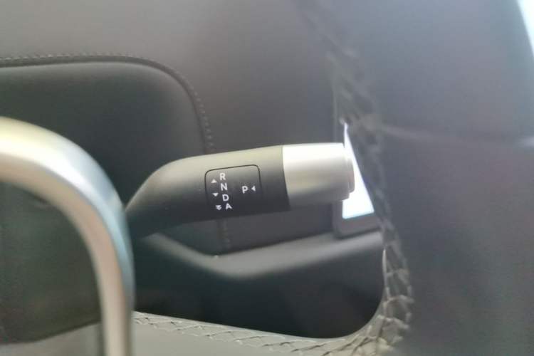 Used Li Auto L9 2025 Ultra Smart Refreshed Edition Gear Lever