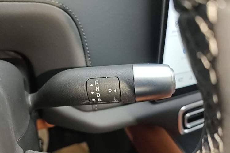 Used Li Auto L9 2025 Ultra Smart Refreshed Edition Gear Lever