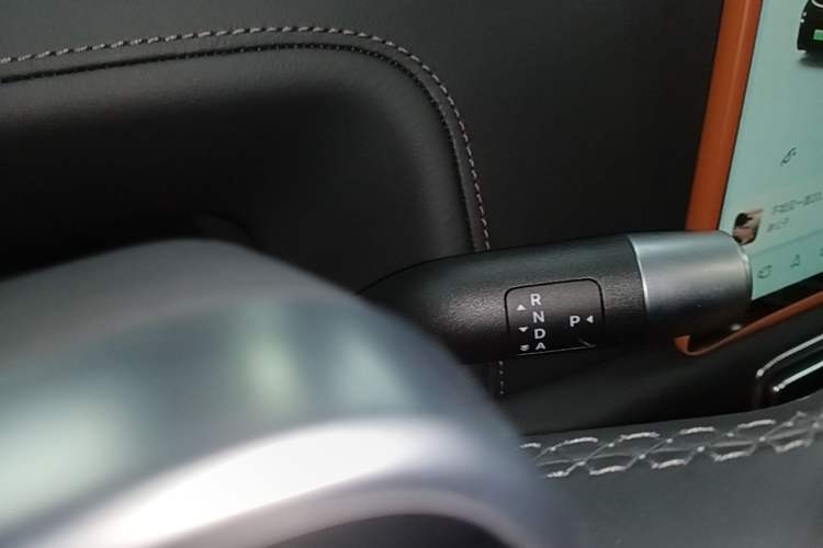 Used Li Auto L9 2025 Ultra Smart Refreshed Edition Gear Lever