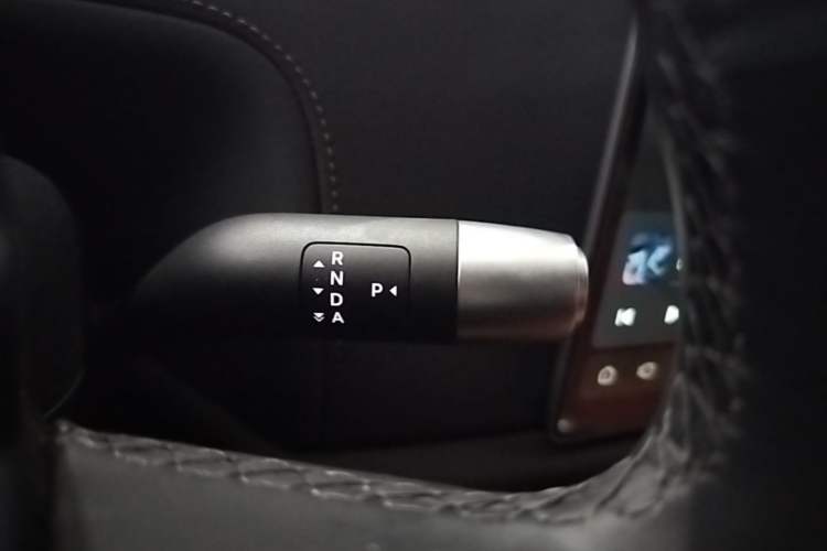 Used Li Auto L9 2025 Pro Smart Refreshed Edition Gear Lever