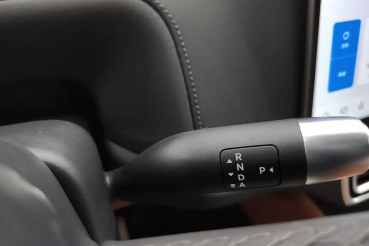 Used Li Auto L9 2025 Ultra Smart Refreshed Edition Gear Lever