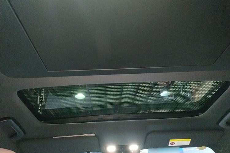 Used Li Auto L9 2025 Ultra Smart Refreshed Edition Headliner