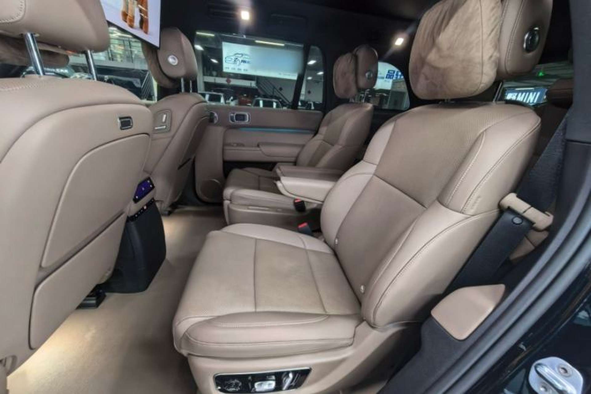 Used Li Auto L9 2025 Ultra Smart Refreshed Edition Interior 11