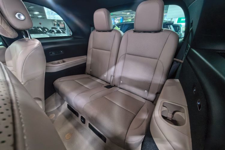 Used Li Auto L9 2025 Ultra Smart Refreshed Edition Interior 3
