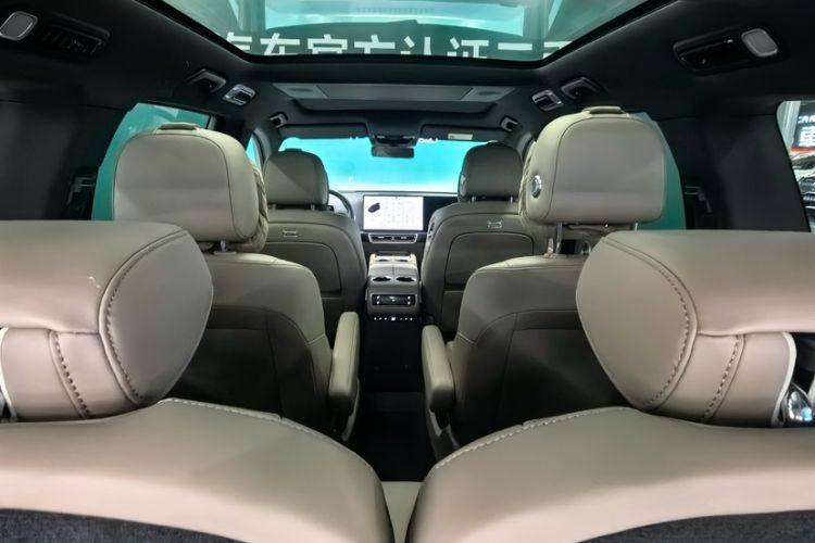 Used Li Auto L9 2025 Ultra Smart Refreshed Edition Interior 4