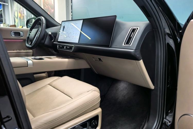 Used Li Auto L9 2025 Ultra Smart Refreshed Edition Interior 7