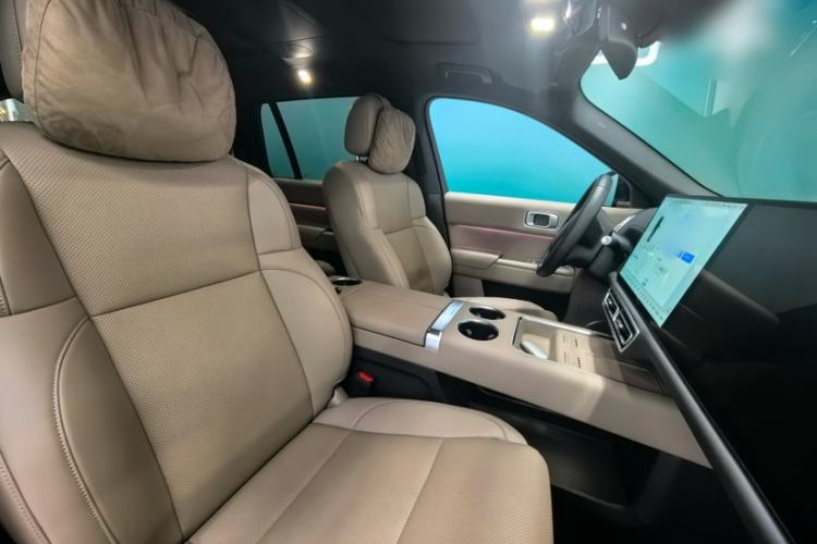 Used Li Auto L9 2025 Ultra Smart Refreshed Edition Interior 9