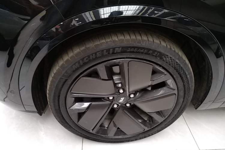 Used Li Auto L9 2025 Ultra Smart Refreshed Edition Left Front Wheel Hub