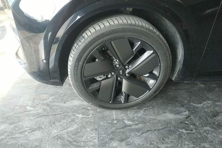 Used Li Auto L9 2025 Ultra Smart Refreshed Edition Left Front Wheel Hub