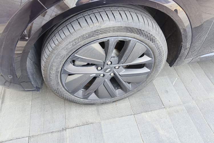 Used Li Auto L9 2025 Ultra Smart Refreshed Edition Left Front Wheel Hub