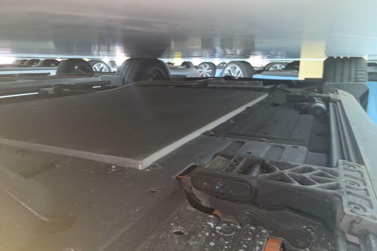 Used Li Auto L9 2025 Ultra Smart Refreshed Edition Left Side Sill