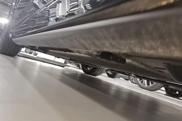 Used Li Auto L9 2025 Ultra Smart Refreshed Edition Left Side Sill