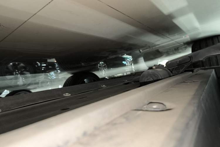Used Li Auto L9 2025 Ultra Smart Refreshed Edition Left Side Sill