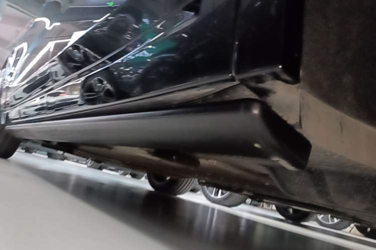 Used Li Auto L9 2025 Ultra Smart Refreshed Edition Left Side Sill