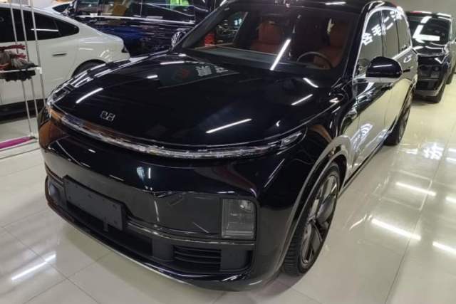 Li Auto L9 2025 Pro Smart Refreshed Edition с пробегом
