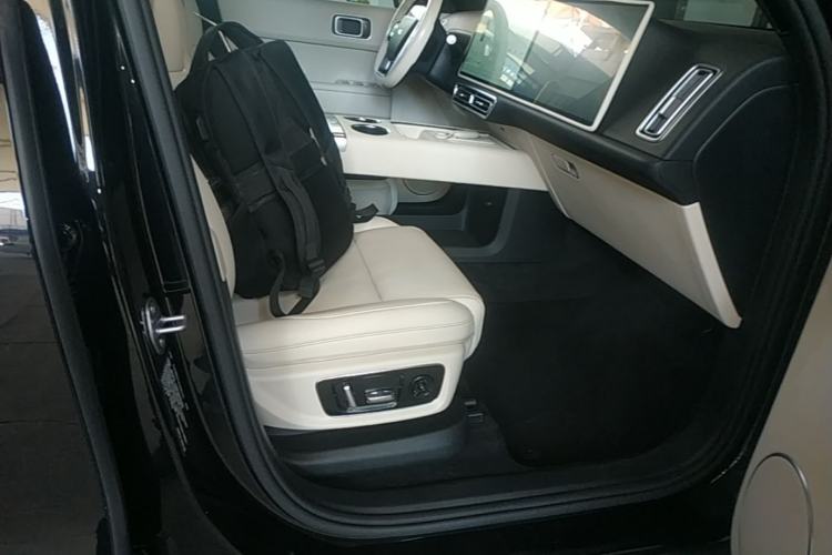 Used Li Auto L9 2025 Ultra Smart Refreshed Edition Right Front Seat