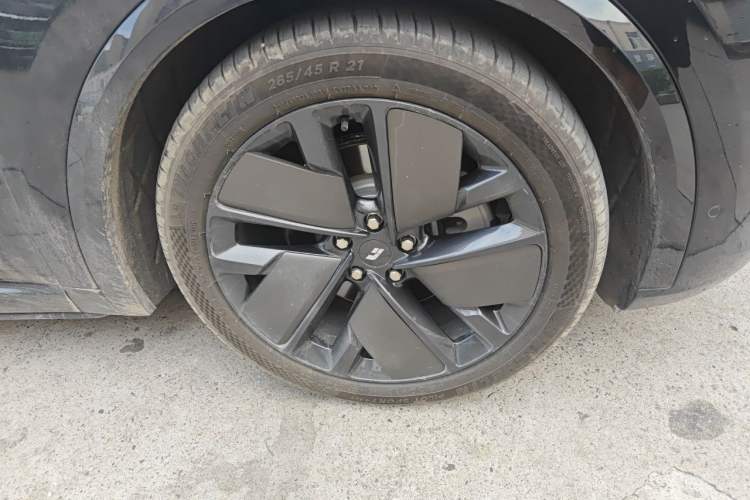 Used Li Auto L9 2025 Ultra Smart Refreshed Edition Right Front Wheel Hub
