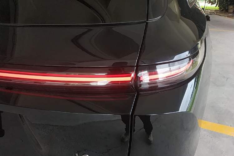 Used Li Auto L9 2025 Ultra Smart Refreshed Edition Right Rear Taillight
