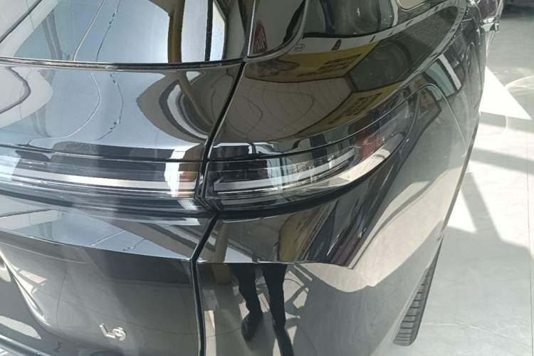 Used Li Auto L9 2025 Ultra Smart Refreshed Edition Right Rear Taillight