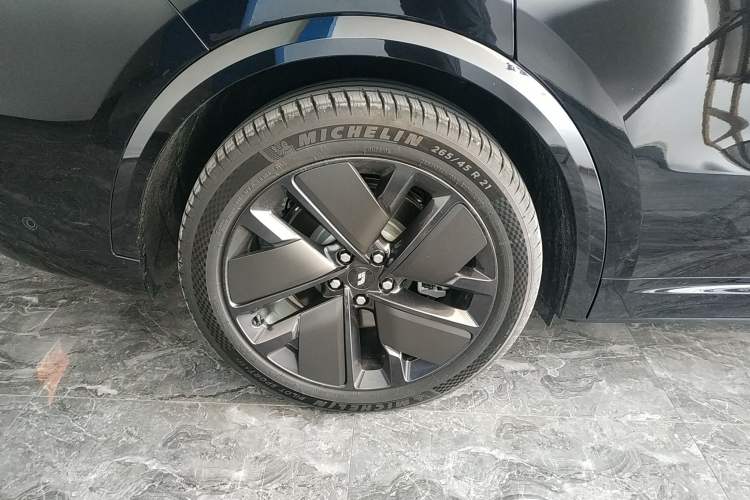 Used Li Auto L9 2025 Ultra Smart Refreshed Edition Right Rear Wheel Hub