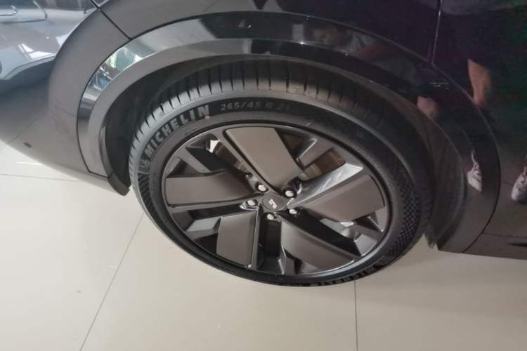 Used Li Auto L9 2025 Ultra Smart Refreshed Edition Right Rear Wheel Hub