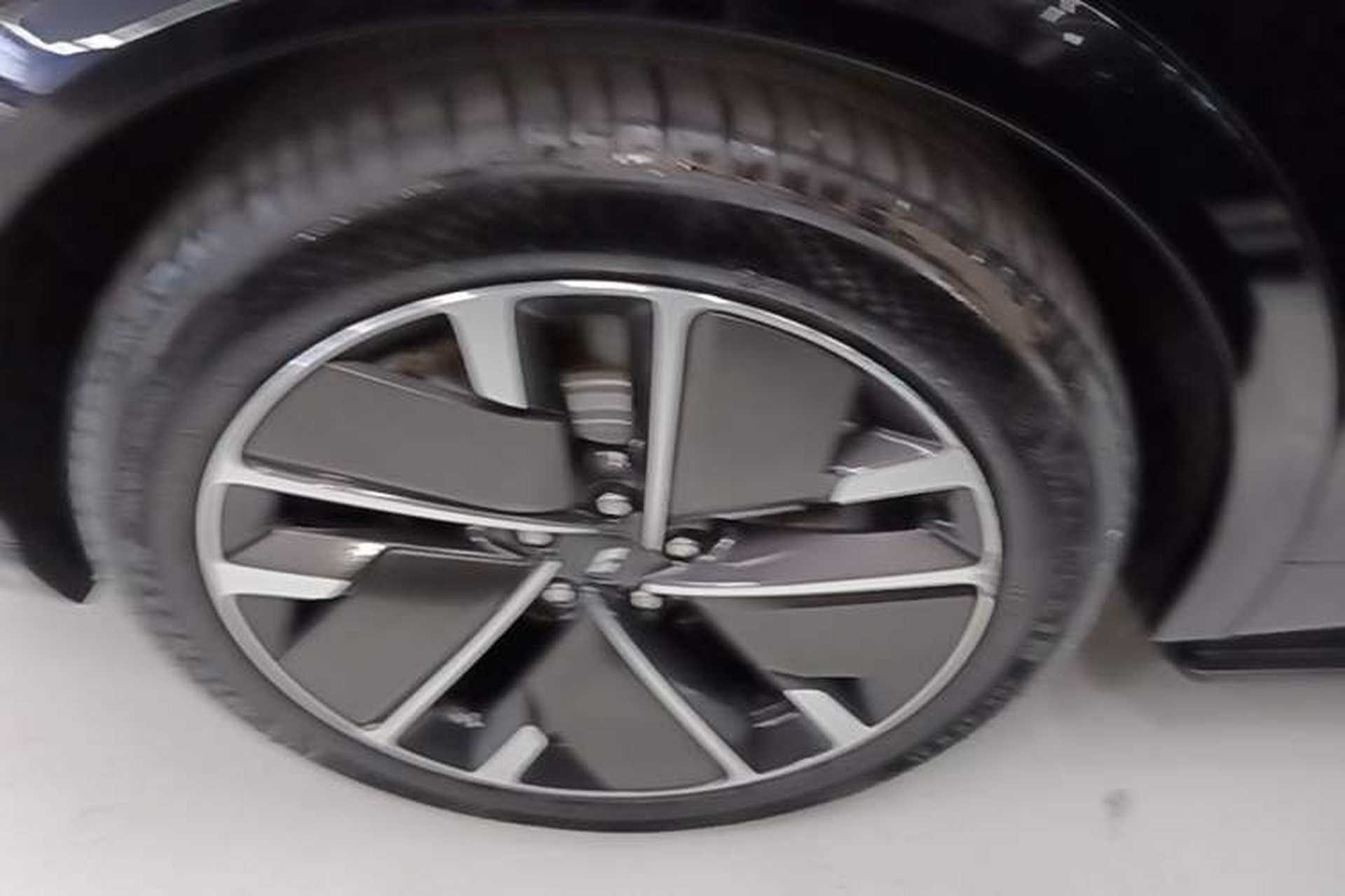 Used Li Auto L9 2025 Ultra Smart Refreshed Edition Right Rear Wheel Hub