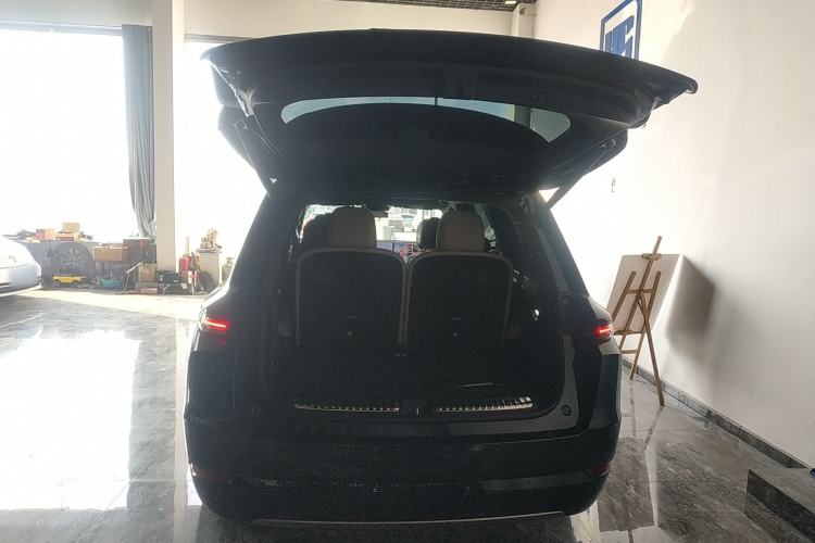 Used Li Auto L9 2025 Ultra Smart Refreshed Edition Trunk