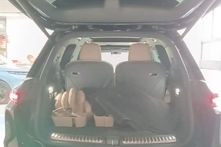 Used Li Auto L9 2025 Ultra Smart Refreshed Edition Trunk