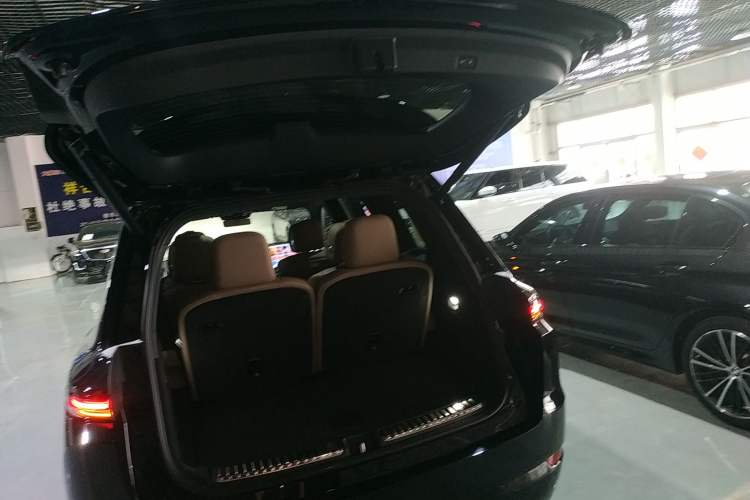 Used Li Auto L9 2025 Ultra Smart Refreshed Edition Trunk