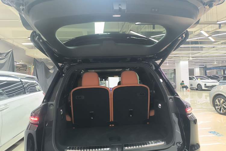 Used Li Auto L9 2025 Ultra Smart Refreshed Edition Trunk