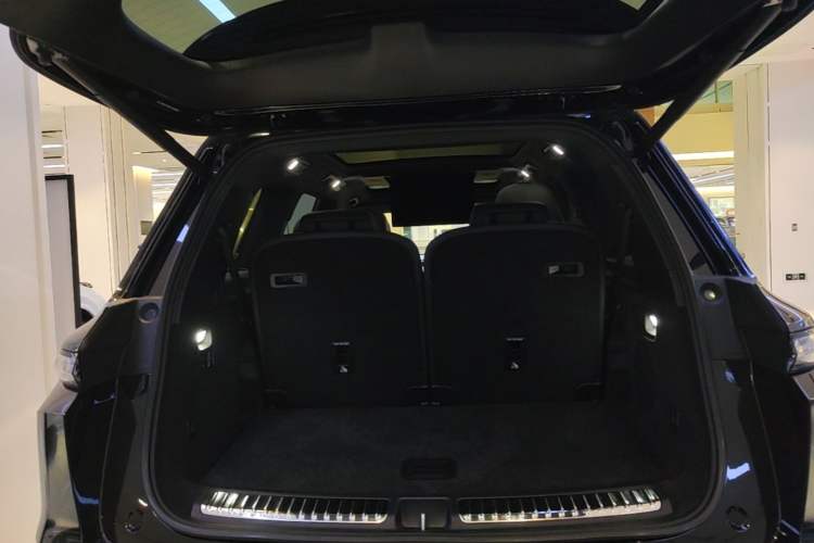 Used Li Auto L9 2025 Ultra Smart Refreshed Edition Trunk