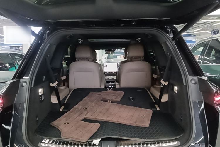 Used Li Auto L9 2025 Ultra Smart Refreshed Edition Trunk
