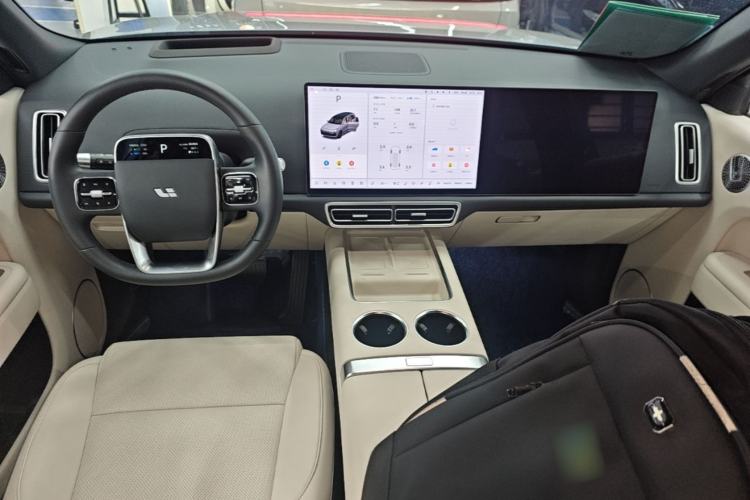 Used Li Auto L9 2025 Ultra Smart Refreshed Edition Center Console