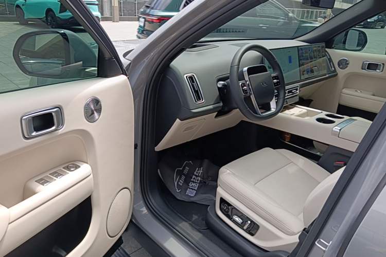 Used Li Auto L9 2025 Ultra Smart Refreshed Edition Driver Seat