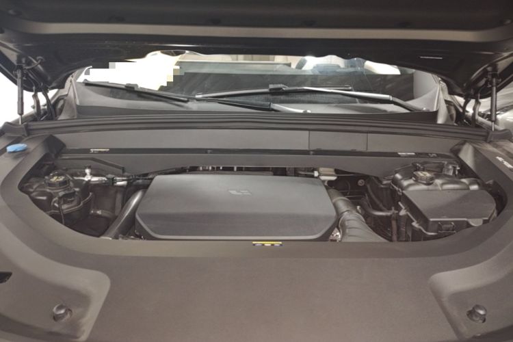 Used Li Auto L9 2025 Ultra Smart Refreshed Edition Engine Bay