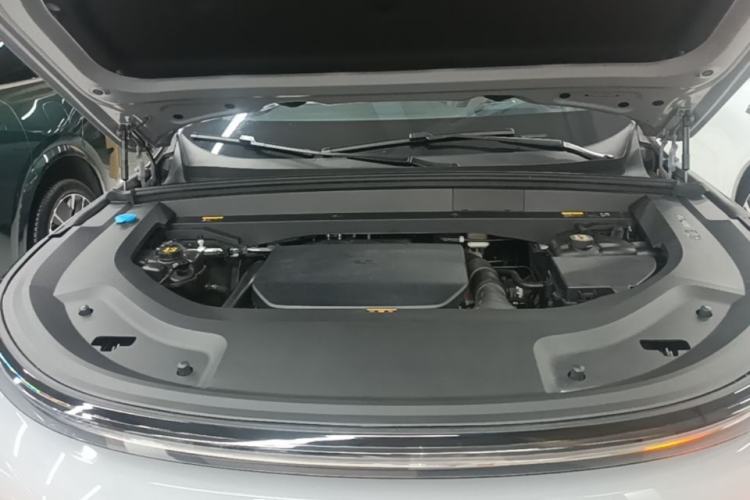 Used Li Auto L9 2025 Ultra Smart Refreshed Edition Engine Bay