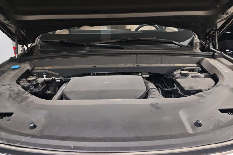 Used Li Auto L9 2025 Ultra Smart Refreshed Edition Engine Bay