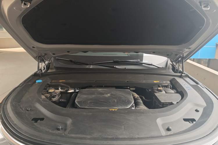 Used Li Auto L9 2025 Ultra Smart Refreshed Edition Engine Bay