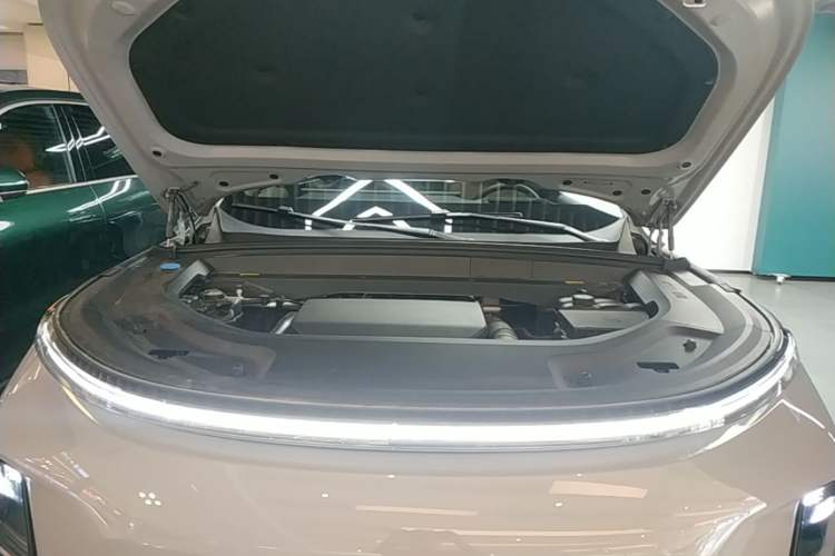 Used Li Auto L9 2025 Ultra Smart Refreshed Edition Engine Bay