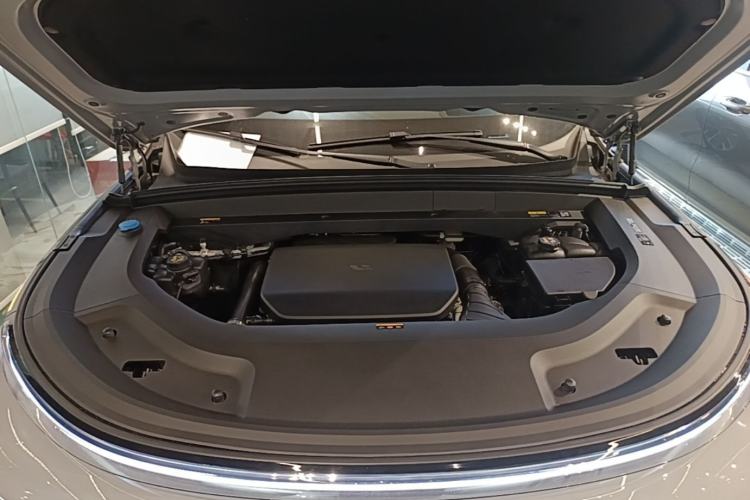 Used Li Auto L9 2025 Ultra Smart Refreshed Edition Engine Bay