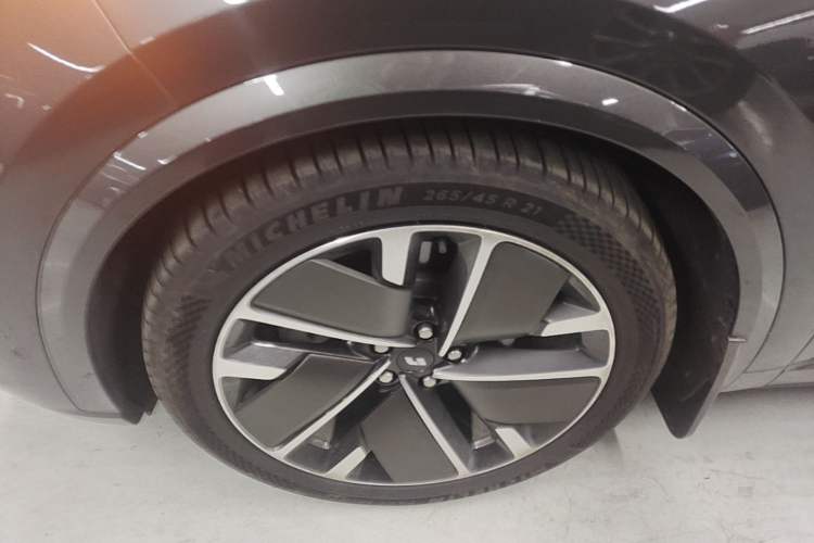 Used Li Auto L9 2025 Ultra Smart Refreshed Edition Exterior 4