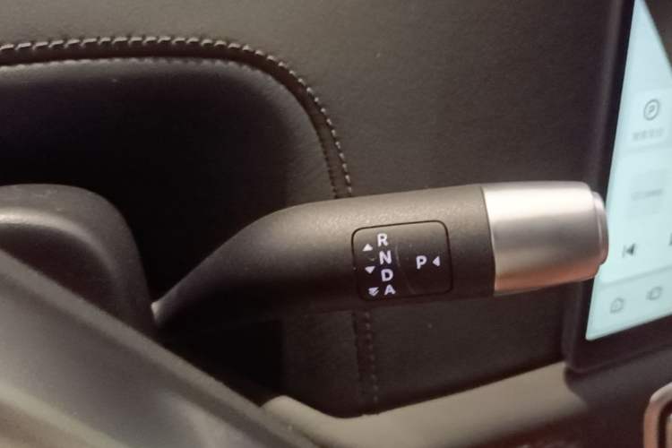 Used Li Auto L9 2025 Pro Smart Refreshed Edition Gear Lever