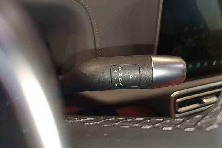 Used Li Auto L9 2025 Ultra Smart Refreshed Edition Gear Lever