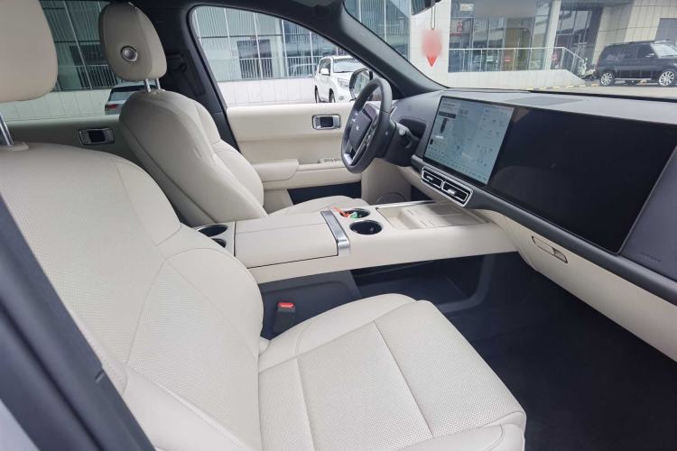Used Li Auto L9 2025 Ultra Smart Refreshed Edition Interior 10