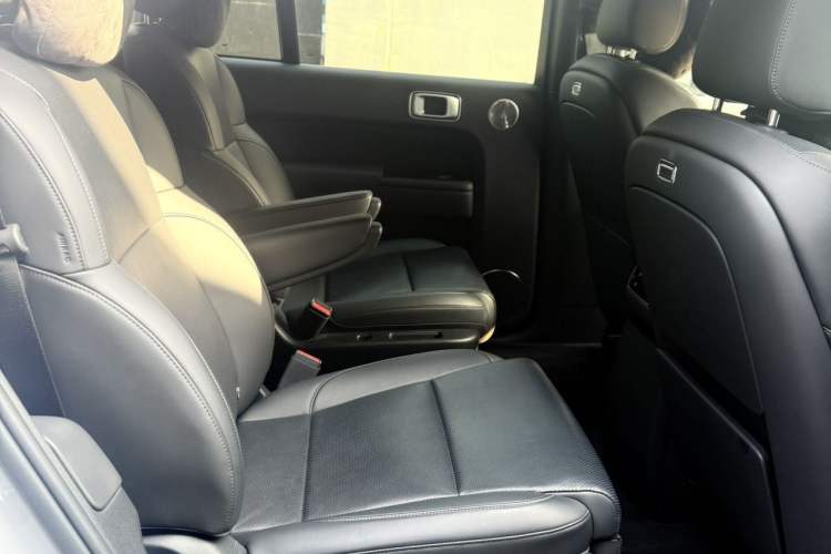 Used Li Auto L9 2025 Ultra Smart Refreshed Edition Interior 4
