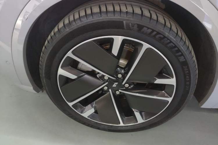 Used Li Auto L9 2025 Ultra Smart Refreshed Edition Left Front Wheel Hub