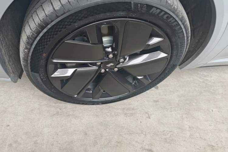 Used Li Auto L9 2025 Ultra Smart Refreshed Edition Left Front Wheel Hub